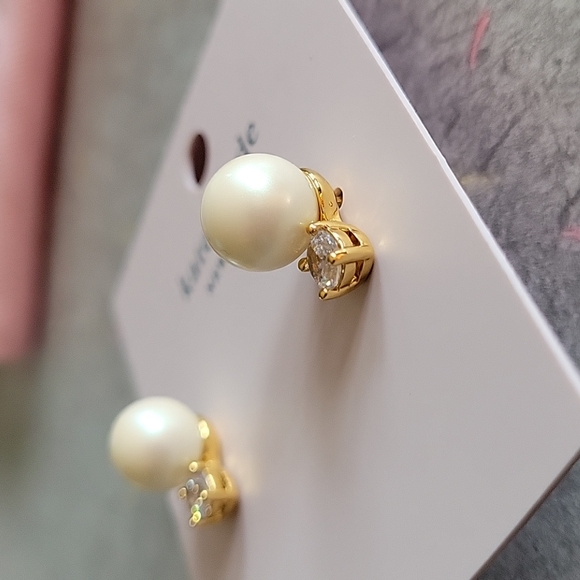 KATE SPADE EARRINGS - Picture 5 of 9